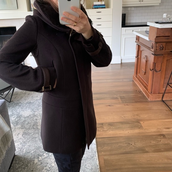 S Max Mara chocolate brown wool coat with real fur collar - Picture 6 of 7